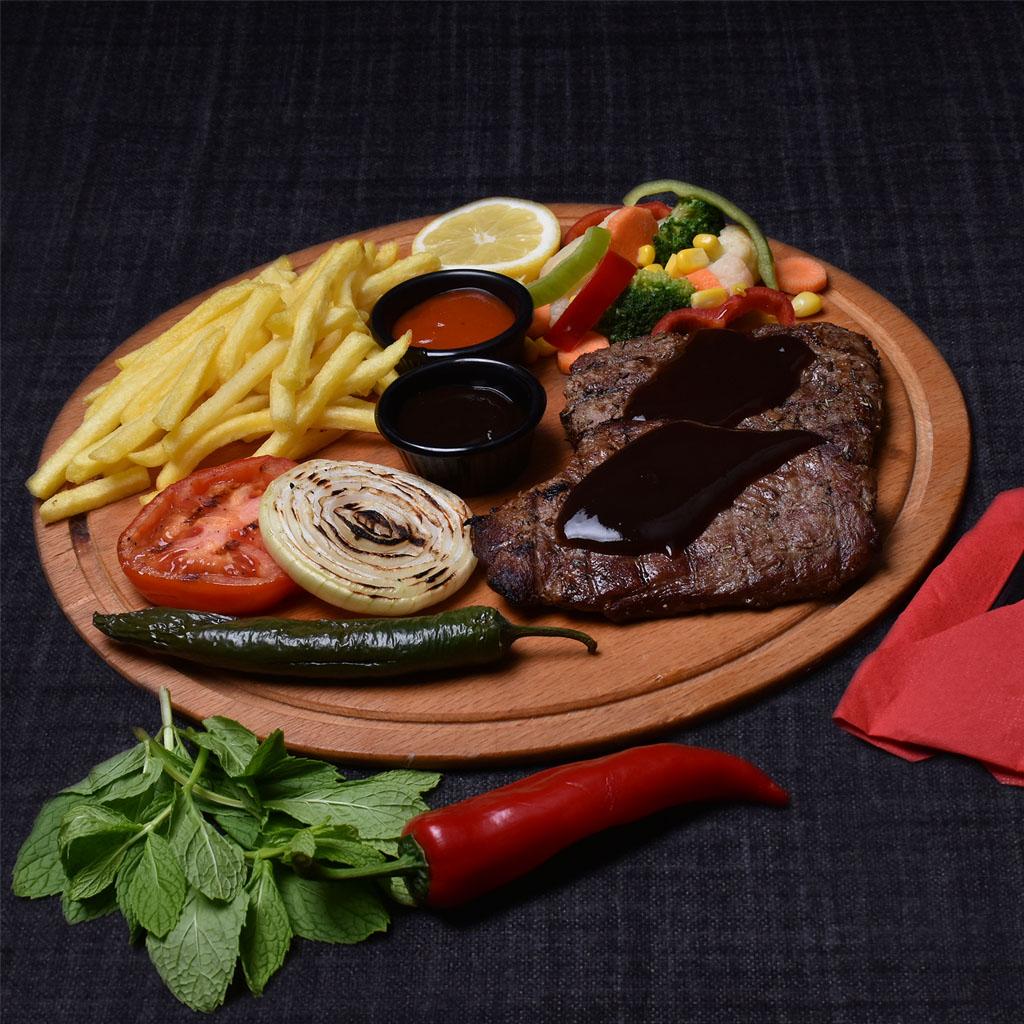 Beaf Steak With BBQ Sauce